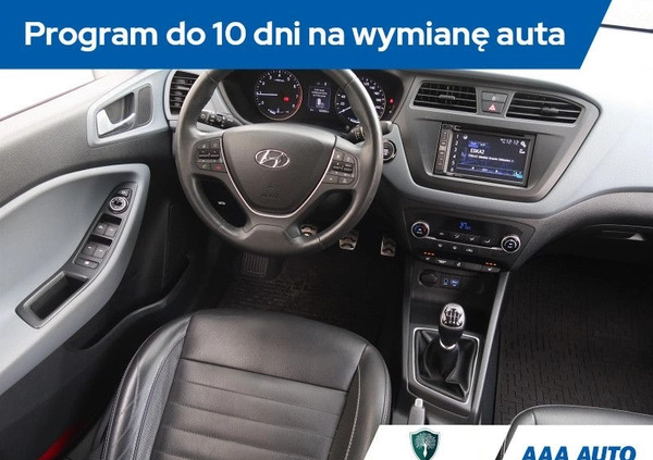 Hyundai i20 cena 50000 przebieg: 52280, rok produkcji 2016 z Działoszyn małe 301